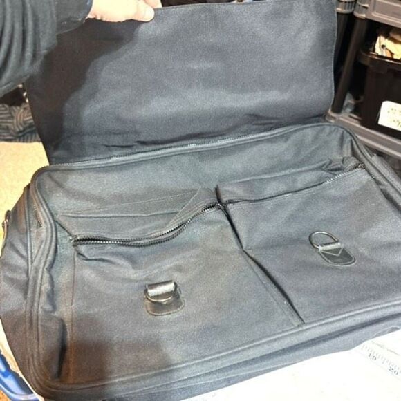 Hugo Boss Men’s Canvas Adjustable Strap Pockets Messenger Laptop Bag Black Large - Picture 8 of 10